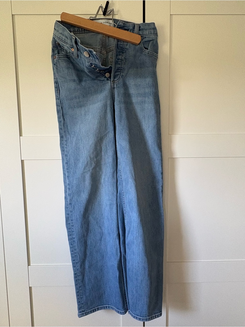 Denim Forum Light Blue Straight-Leg Women's Jeans
